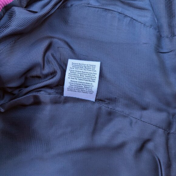 DKNY Donna Karan Ruffled Hem Magenta Blazer Jacket Size 8 Made in Italy - Picture 9 of 9